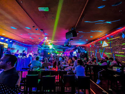 KROSSROADS CLUB - Al Khor - +974 6646 2928