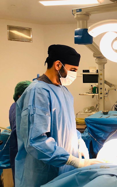 Dr Zeeshan FRCS - Qatar|Doha