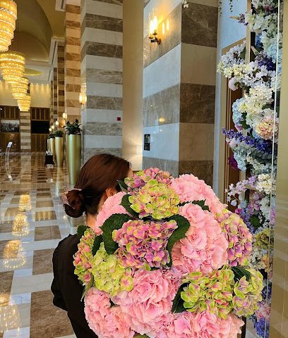 Moyses Stevens Flowers - Doha - +974 4440 8188