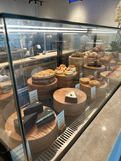 Dindan Bakery & Bistro - Qatar|Doha|Conference Centre|City Center Doha Shopping Mall