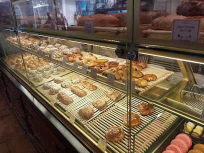 Paul Bakery & Restaurant - Al Khor - +974 4495 9815