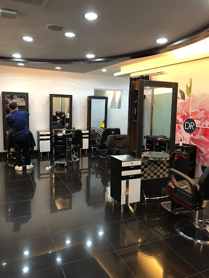 Snips Hair & Beauty Salon - Qatar|Doha|330 Ibn Abi Sulma St|Building No. 7 Holiday Villa Hotel & Residence Doha Building 115