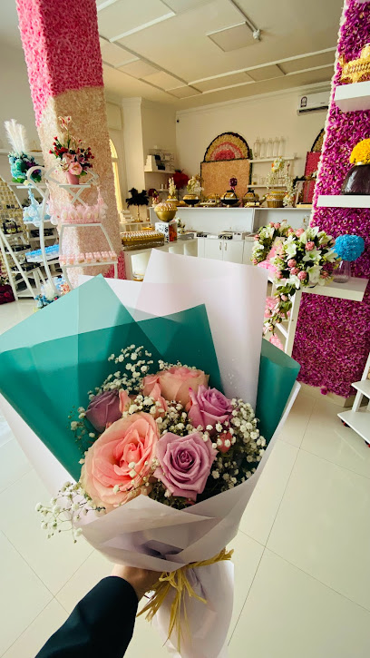 Cute Lillies - Qatar|Ash-Shahaniyah|Street 825|969J+X3M