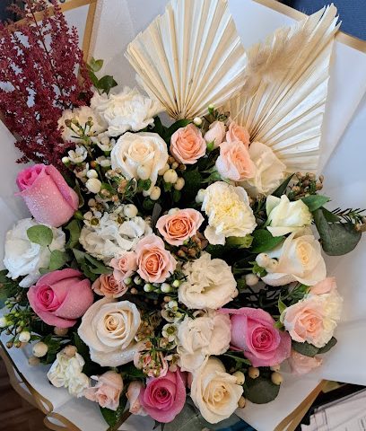 FNP Doha - Flowers, Plants, Gifts & Cake Shop - Doha - +974 3339 6020
