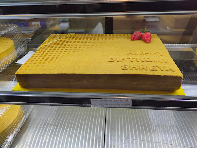 (كعكة العسل) Bake Point Cakes And Bakes WLL - الوكير - +974 3340 8866