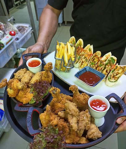 نادي B1 - الشحانية - +974 7796 9692