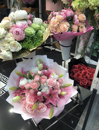 ازهار الزنبق - Qatar|Al Wakrah|Shk. Abdulrahman Bin Jasim Al Thani St