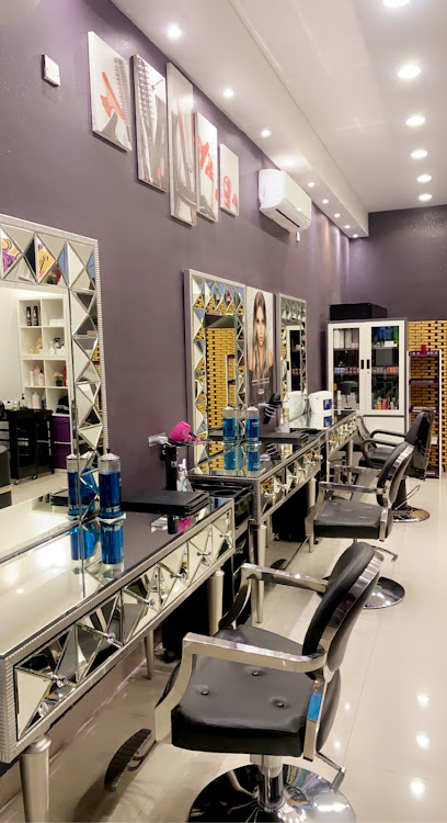 مركز تجميل زينة الياسمين - Qatar